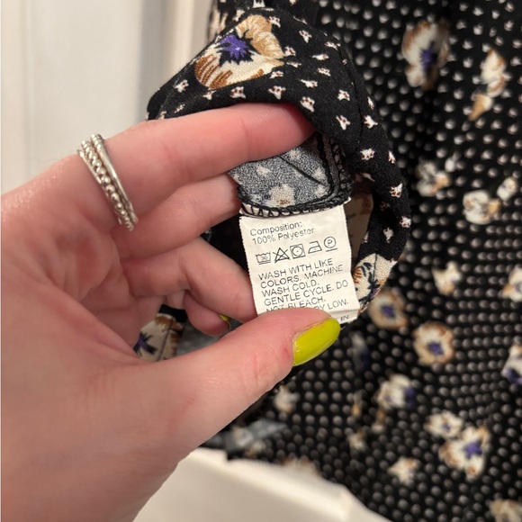 Black Floral Print Skirt - Picture 4 of 4